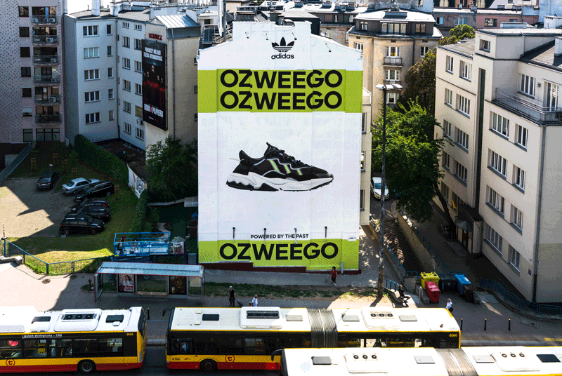 Ręcznie malowana reklama Adidas Ozweego ul. Jaworzyńska 8 | Adidas Ozweego | Portfolio