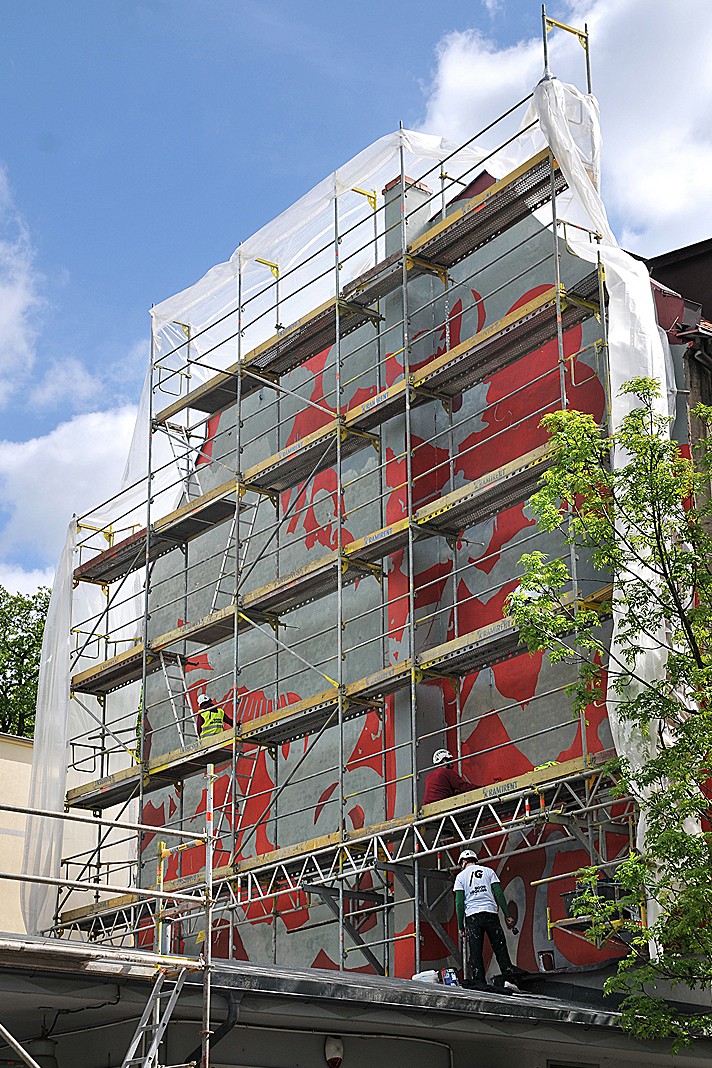 100 lat Coca Coli w Warszawie Tamka malowidło ścienne | Seria murali na zamówienie Coca Cola | Portfolio