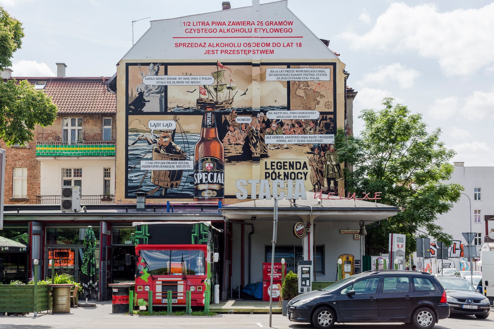 Artystyczny mural namalowany przy Alei Grunwaldzkiej 22 w Gdańsku na zlecenie marki piwa Specjal  | Specjal - Legenda Północy | Portfolio