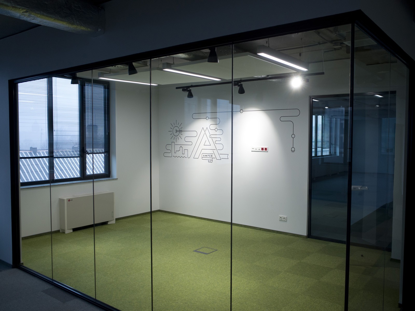 Grafiki ścienne - siedziba firmy Fortum we Wrocławiu | wall design we wnętrzach biura | Portfolio