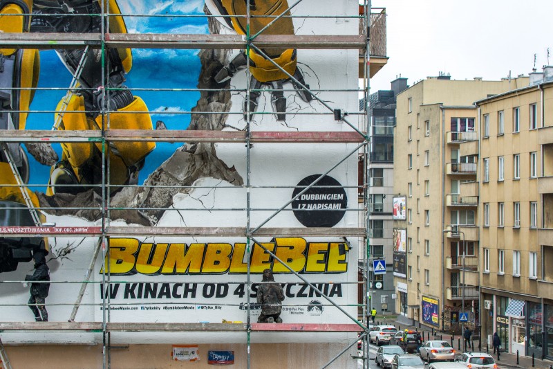 Hand-painted advertisement of Bumblebee in Warsaw | Bumblebee | Portfolio