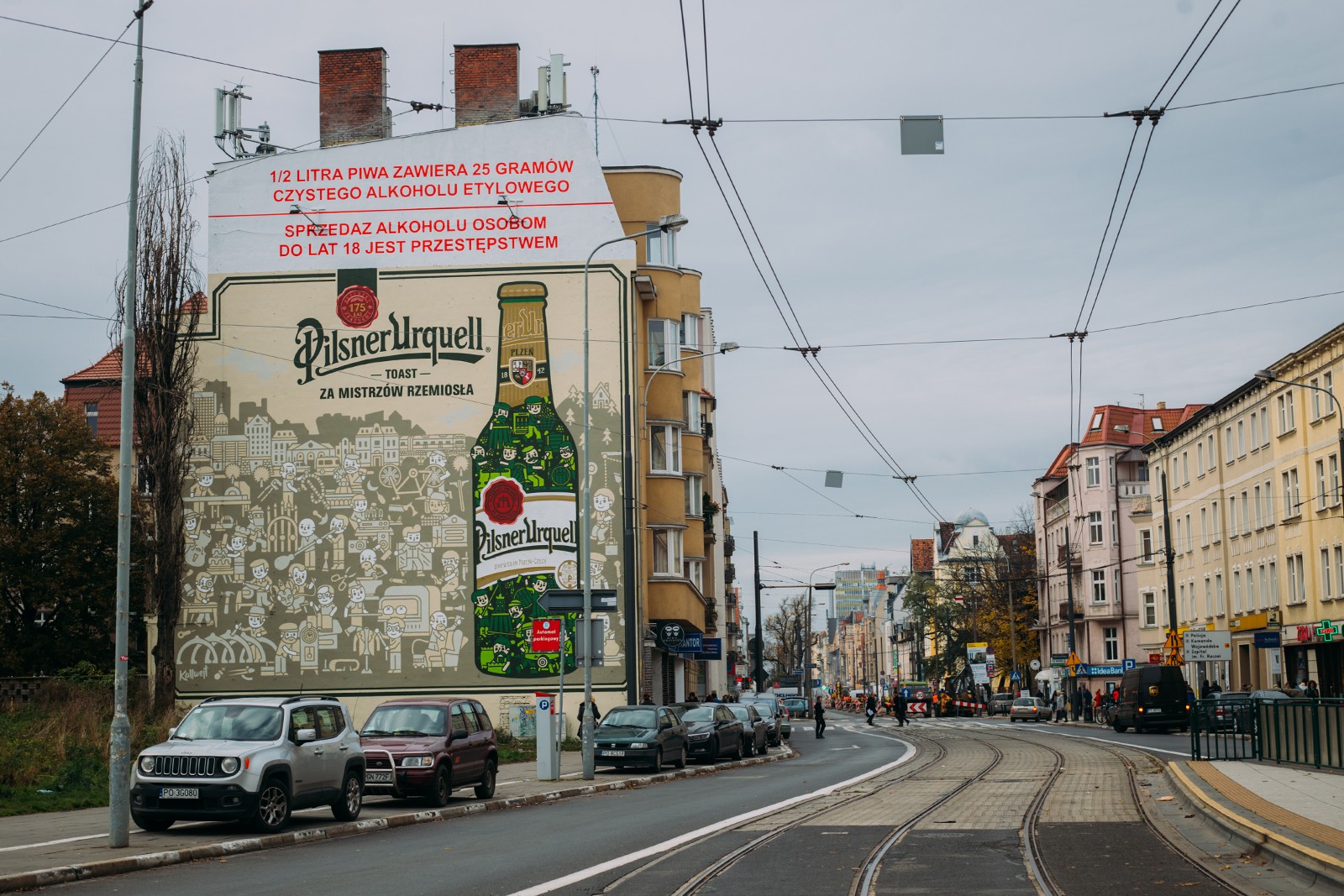 Handgemaltes Werbemural gemalt in der Dabrowskiego Straße in Poznan im Auftrag von Pilsner Urquell  | Pilsner Urquell | Portfolio