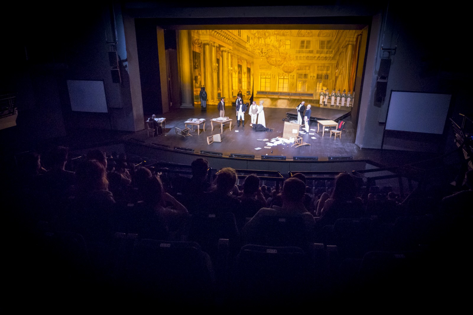 Bühnenbilder im Polnischen Theater in Breslau Totenfeier Adam Mickiewicz | Die Bühnenbilder | Portfolio