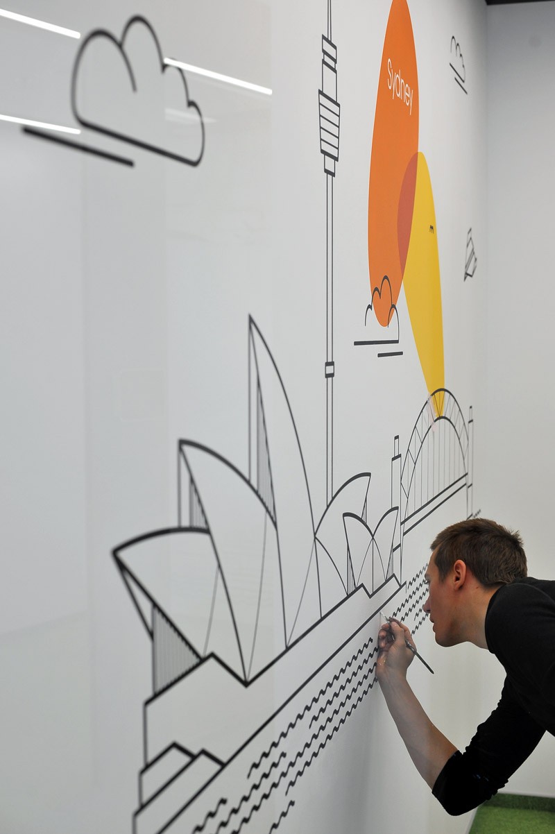 Artistic painting Sidney Provident Polska in Warsaw | Headquarters and Call Center | Portfolio