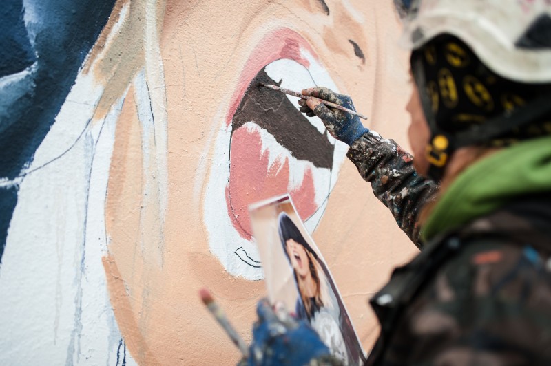 painting mural on chmielna street in warsaw for converse | FOREVER CHUCK | Portfolio