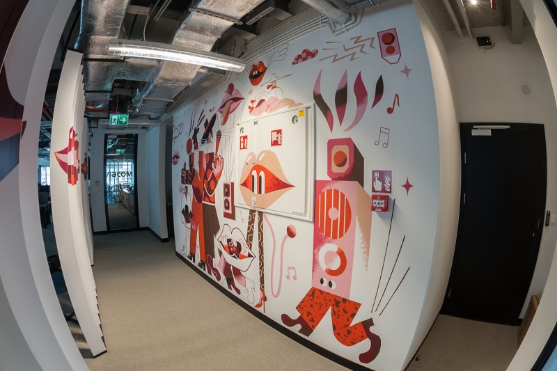 Malowidło ścienne w korytarzu siedziby firmy Viacom.jpg | Przestrzeń biurowa | Portfolio