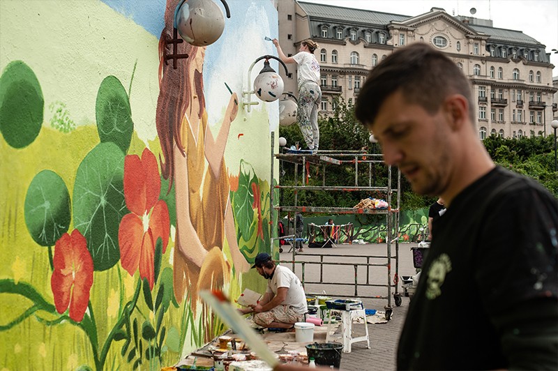 Mural Palmolive w Warszawie | Odrobina natury aby poczuć się w pełni sobą | Portfolio