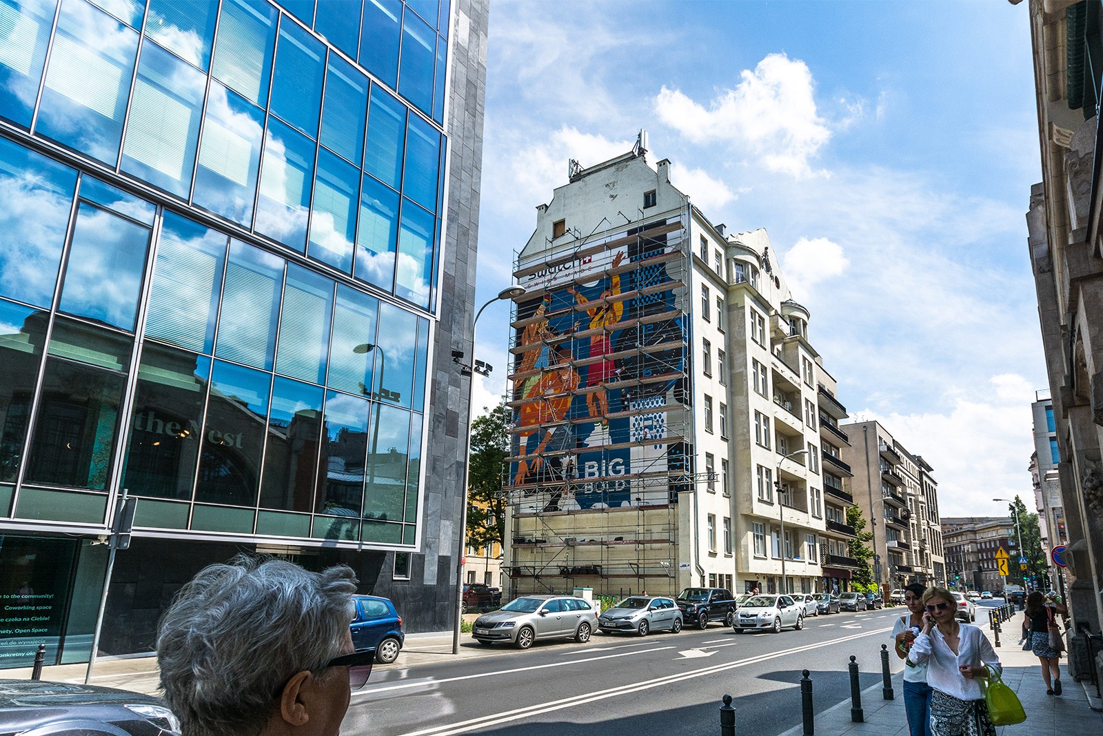 Mural Piękna 47 street in Warsaw commissioned by Swatch Swiss Watches | Big Bold | Portfolio