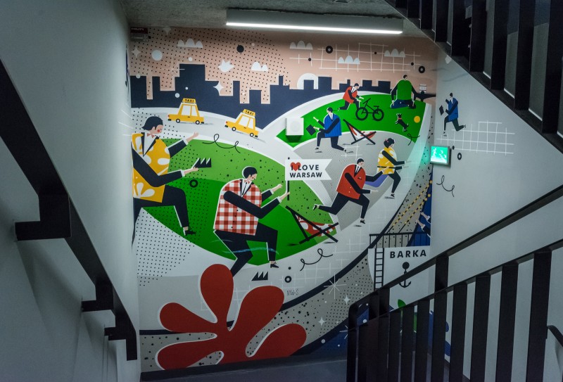 Mural dla Deloitte namalowany na klatce schodowej Q22 projektu Martyny Wójcik Śmierskiej | Malowanie na zlecenie Deloitte | Portfolio
