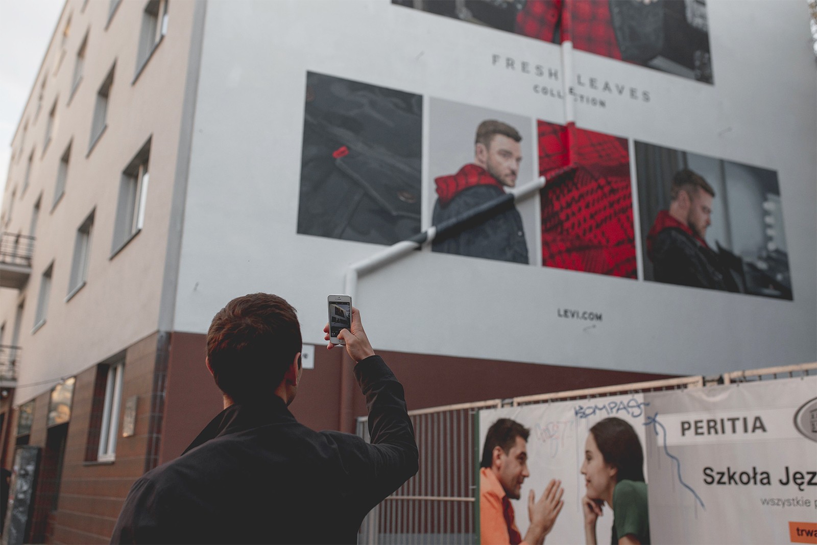 Mural for Levi's at the 85 Solec Street in Warsaw | Fresh Leaves | Portfolio