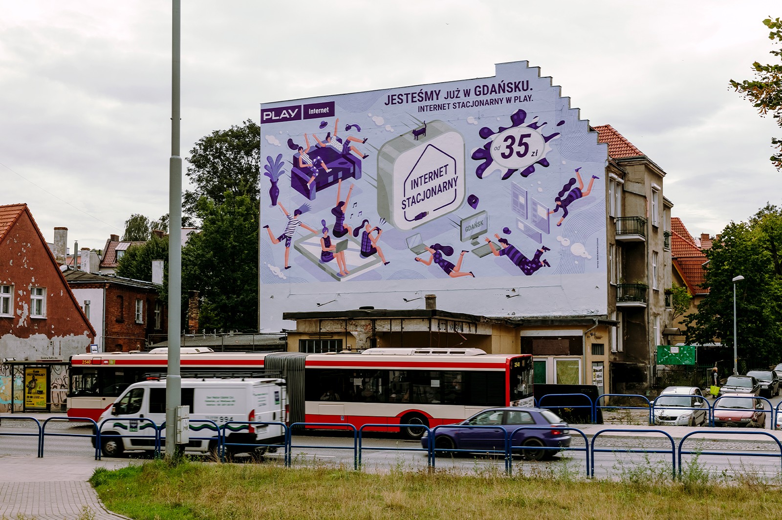 Mural reklamowy Play w Gdańsku | Play | Portfolio