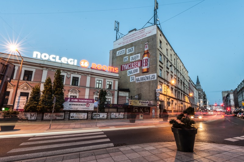 Mural reklamowy dla marki piwa EB we Wrocławiu przy ulicy Słowackiego 5 | Tymczasem EB | Portfolio
