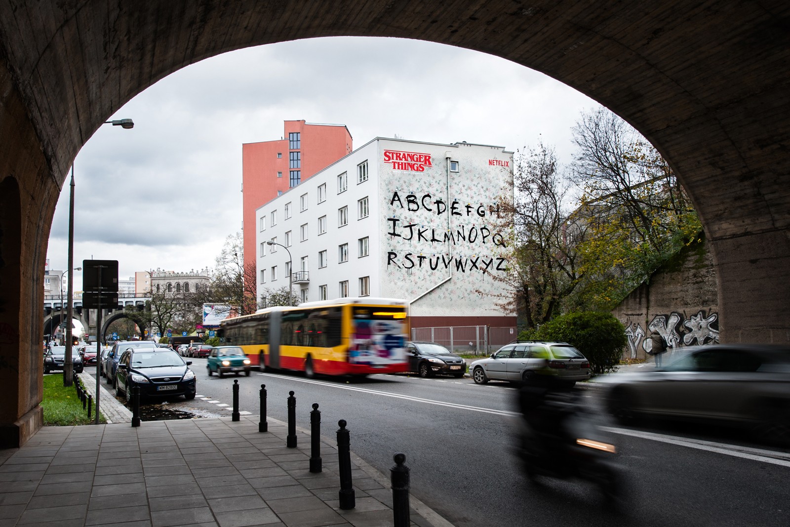 Mural in Warschau auf Solec, im Auftrag von Netflix Stranger Things | Stranger Things | Portfolio
