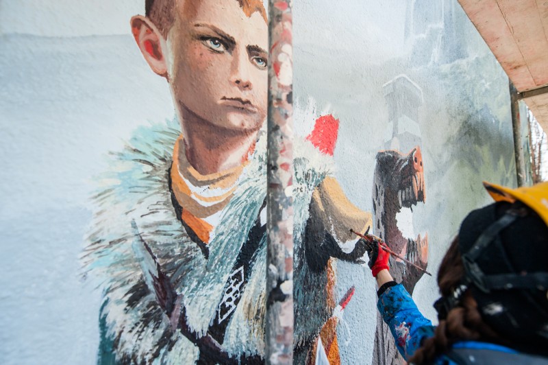 Ręczne malowanie murali reklamowych na zamówienie ściana Warszawa Powiśle Tamka | God of War | Portfolio