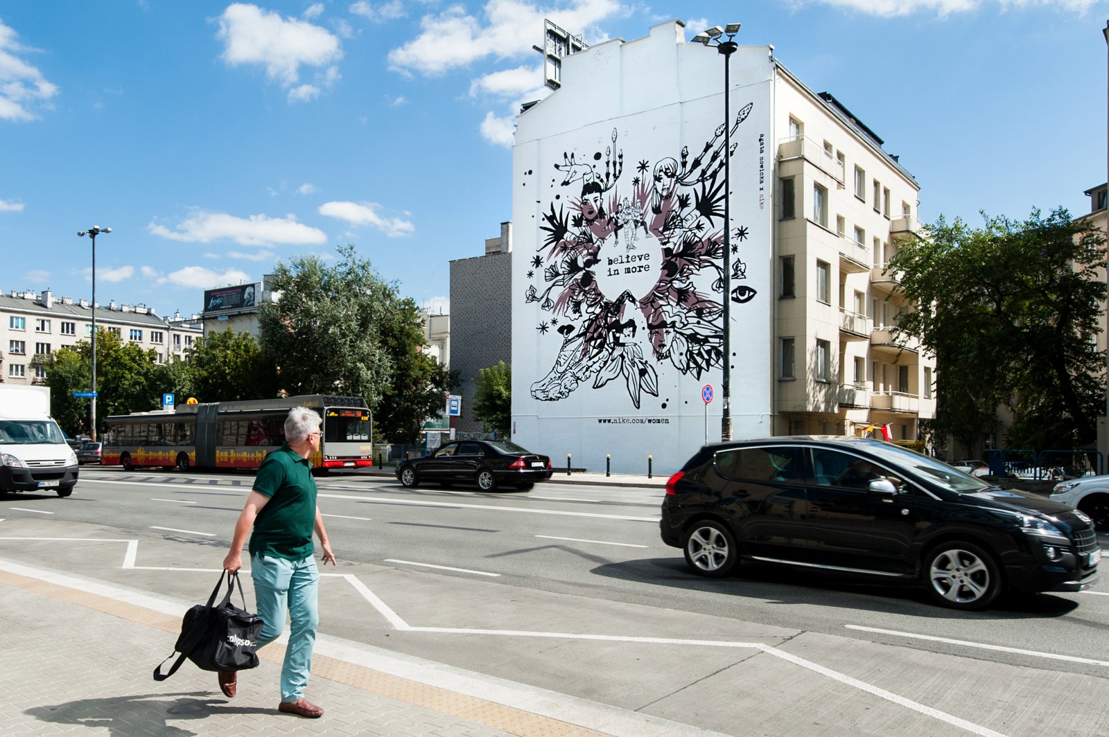 Ręczne malowanie reklam dla Nike Vapormax w Warszawie przy ulicy Jaworzynskiej | Nike Vapormax | Portfolio