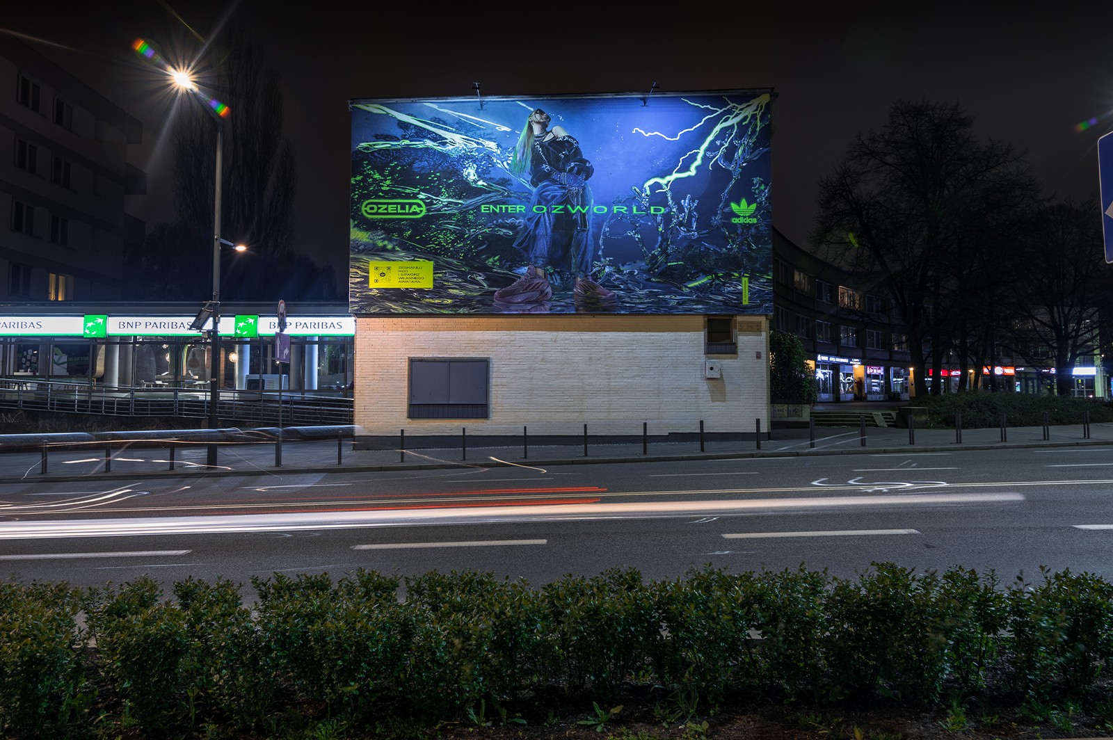 Ręcznie malowana kampania reklamowa dla Adidas OZWORLD w Warszawie | Enter OZWORLD | Portfolio