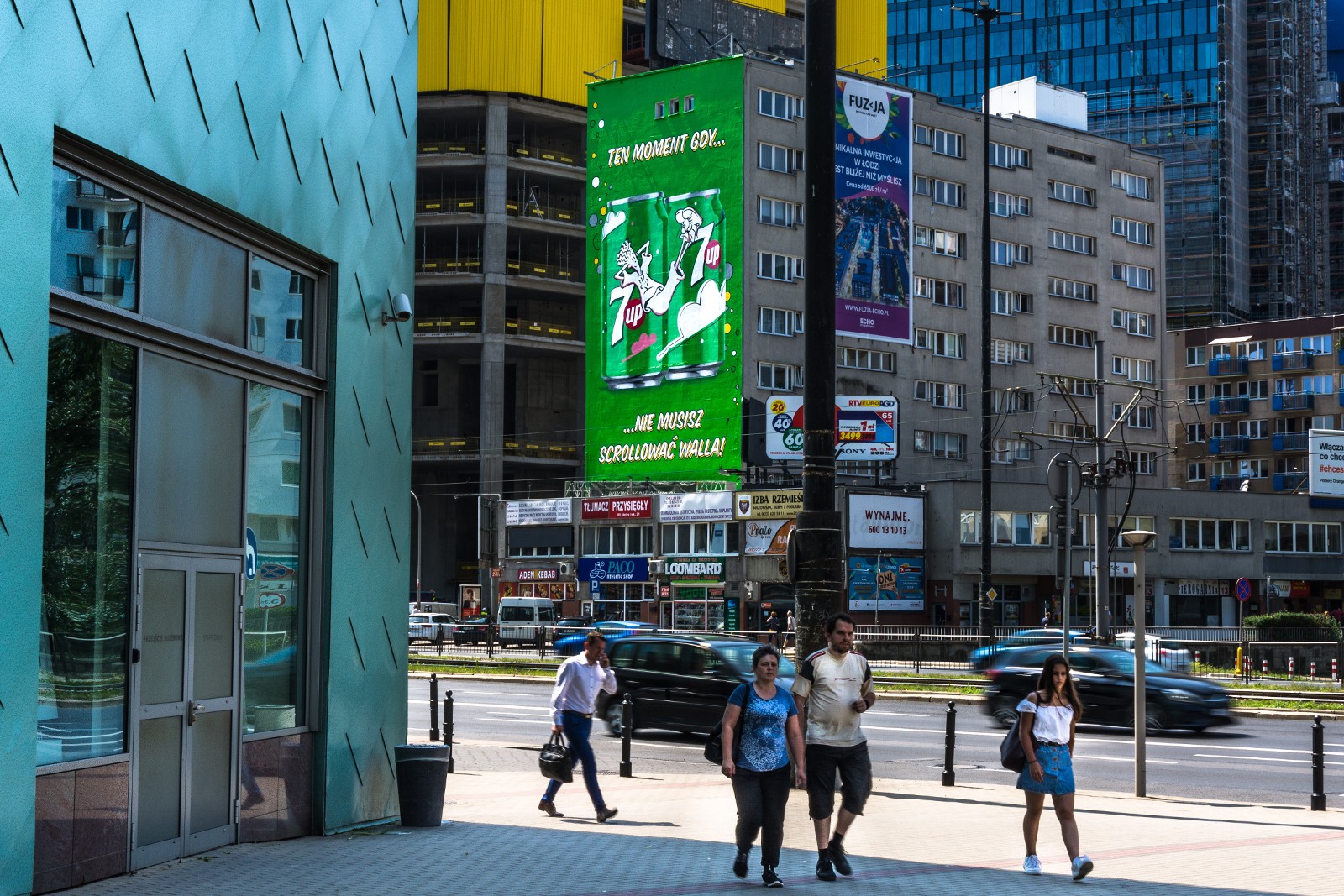 Ręcznie malowana reklama 7Up w centrum Warszawy | 7Up | Portfolio