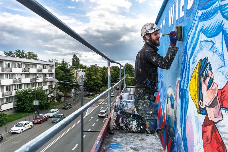 Ręcznie malowany mural PepsiCo w Warszawie | #FORTHELOVEOFIT | Portfolio