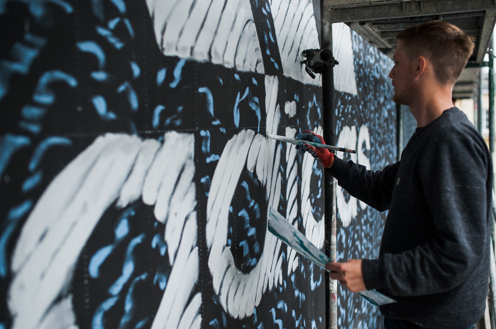 Reklama Adidasa w Warszawie w formie muralu | Adidas Parley | Portfolio