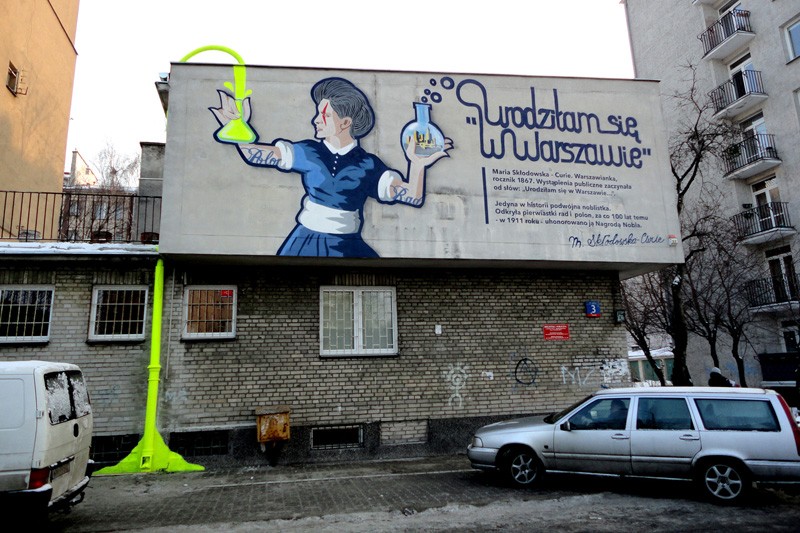 Ich bin in Warschau geboren Mural Fassadenbild in Dobra Straße in Warschau Maria Sklodowska-Curie | Maria-Sklodowska-Curie-Pfad | Portfolio