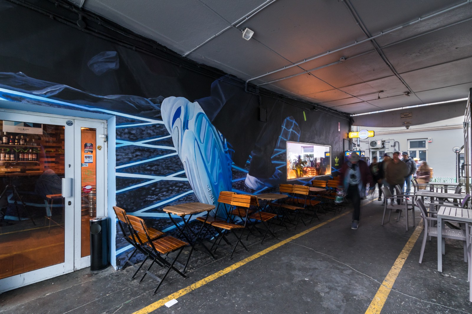 Warszawskie Pawilony i murale dla Adidas OZWORLD | Enter OZWORLD | Portfolio