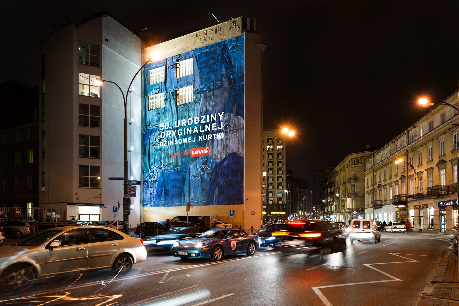Werbemural im Auftrag von Levis an der Wand in der Bracka Straße in Warschau | 50.URODZINY ORYGINALNEJ DŻINSOWEJ KURTKI | Portfolio