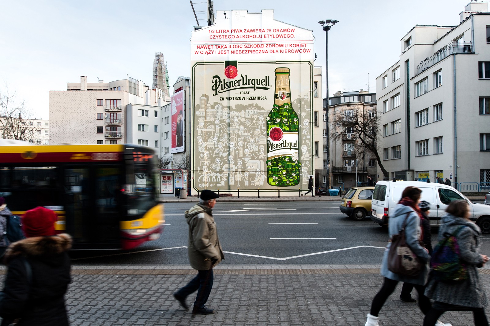 Werbung des Bieres Pilsner Urquell in Warschau an der U-Bahn-Station Politechnika in der Jaworzyńska-Straße | Pilsner Urquell | Portfolio